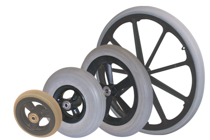Wheel with plastic rim